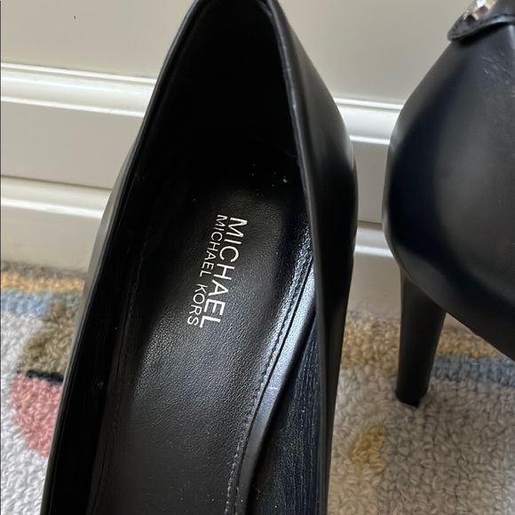 Michael Kors Black Sleek Pointed-Toe Heels - Picture 2 of 8
